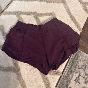 Lululemon Low Rise Hotty Hot Short